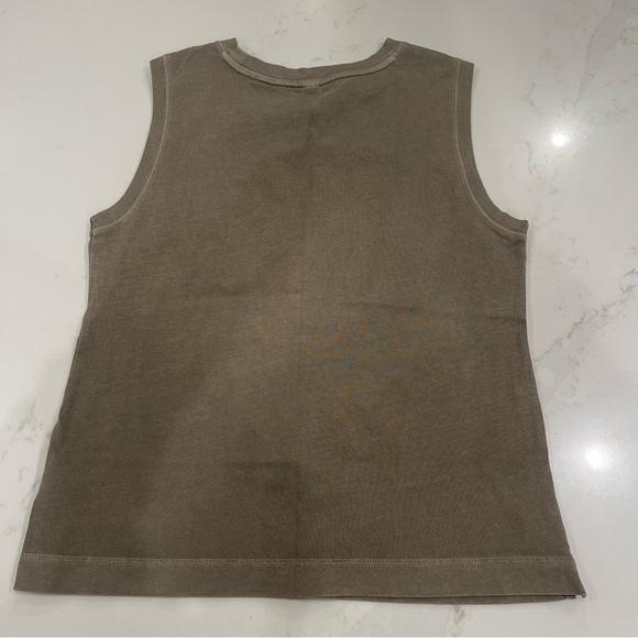 Old Navy Taupe/Green Crew Neck Tee w/ Pocket - Picture 7 of 8